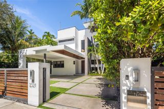 2321 Trapp Ave, Coconut Grove, FL 33133