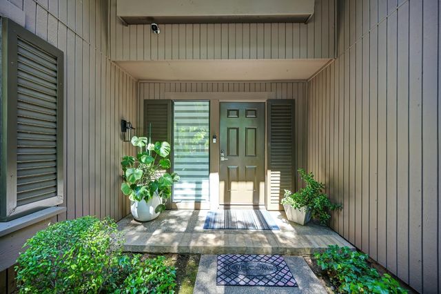 11391 Gold Country Blvd, Gold River, CA 95670