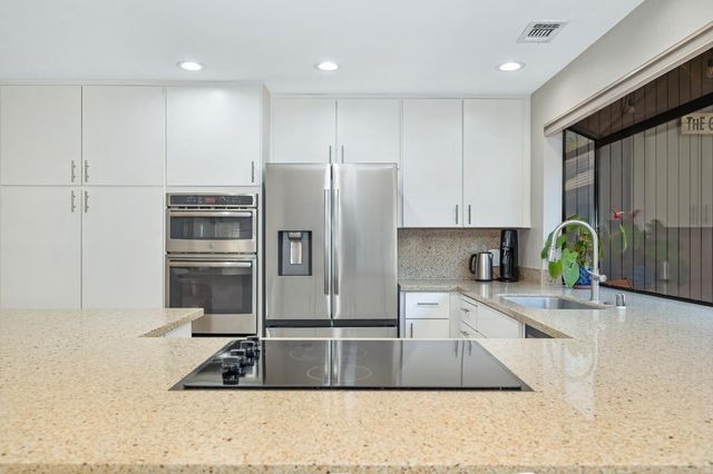 11391 Gold Country Blvd, Gold River, CA 95670