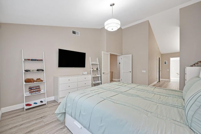 11391 Gold Country Blvd, Gold River, CA 95670