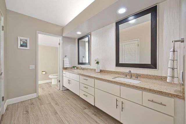 11391 Gold Country Blvd, Gold River, CA 95670