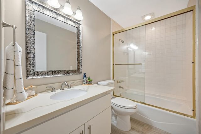 11391 Gold Country Blvd, Gold River, CA 95670