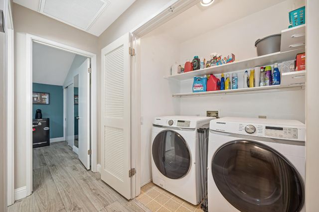 11391 Gold Country Blvd, Gold River, CA 95670