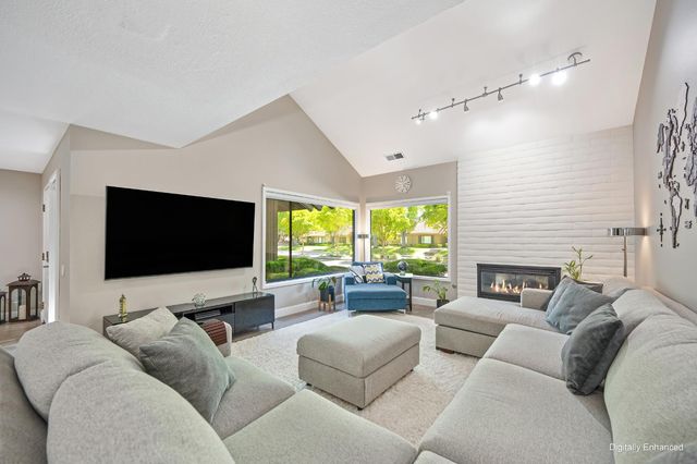 11391 Gold Country Blvd, Gold River, CA 95670