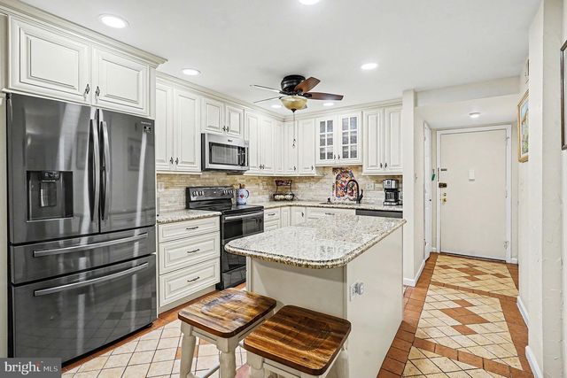 177 WOODSTREAM DRIVE, Norristown, PA 19403