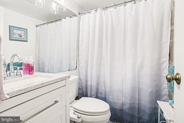 177 WOODSTREAM DRIVE, Norristown, PA 19403