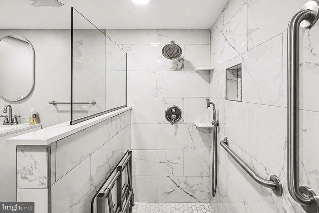 177 WOODSTREAM DRIVE, Norristown, PA 19403