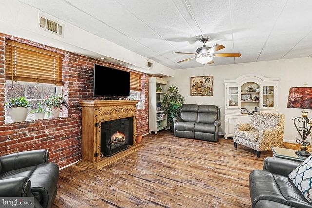 177 WOODSTREAM DRIVE, Norristown, PA 19403