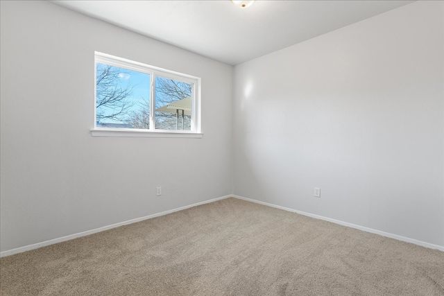 706 N Hunters Glen Circle, Arlington, TX 76015