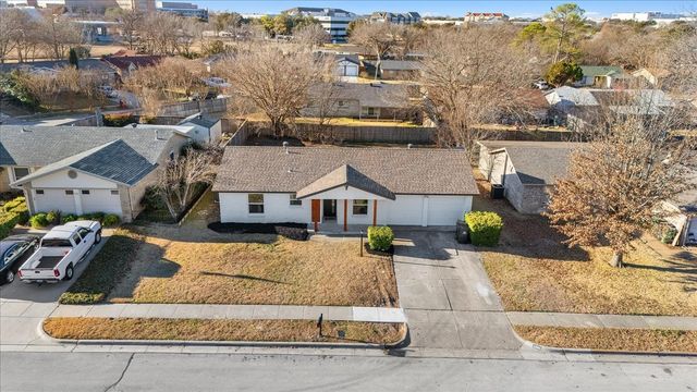 706 N Hunters Glen Circle, Arlington, TX 76015