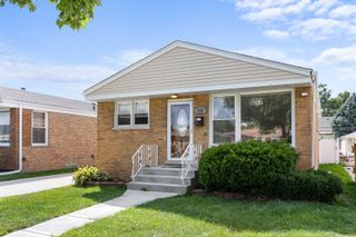 4228 Atlantic Avenue, Schiller Park, IL 60176
