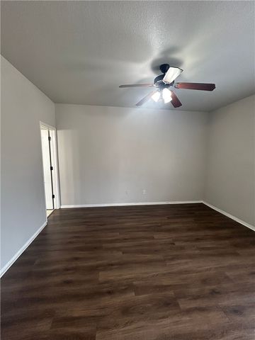 2670 N Valencia Avenue 2, Fayetteville, AR 72703