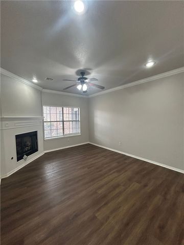 2670 N Valencia Avenue 2, Fayetteville, AR 72703