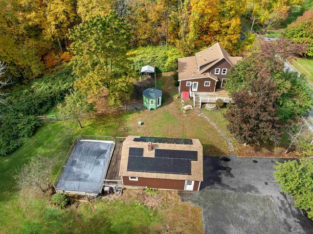 14 Hunt Road, Kingston, NH 03848