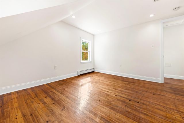 14 Hunt Road, Kingston, NH 03848