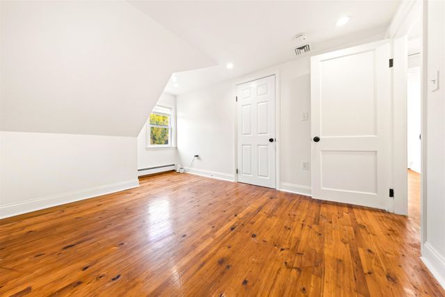 14 Hunt Road, Kingston, NH 03848