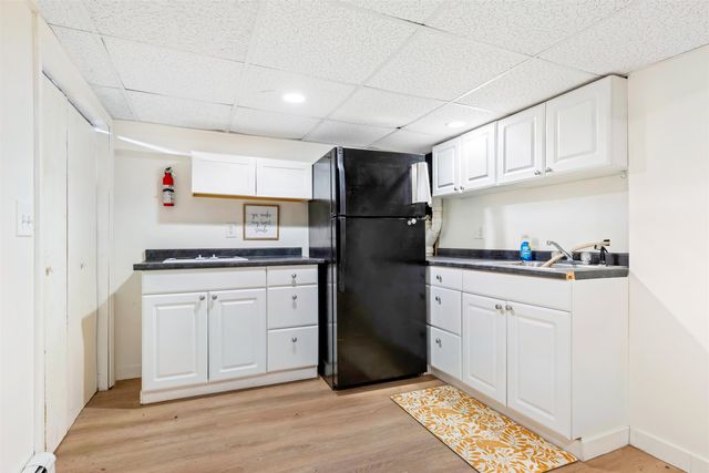 14 Hunt Road, Kingston, NH 03848
