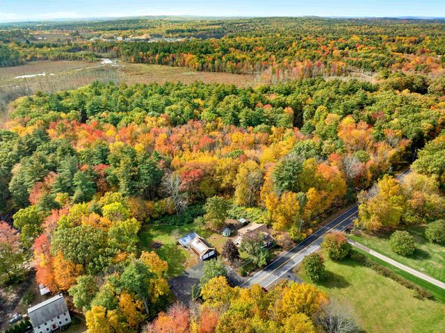 14 Hunt Road, Kingston, NH 03848
