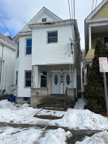 1075 Pleasant Street, Schenectady, NY 12303