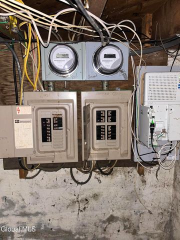 1075 Pleasant Street, Schenectady, NY 12303