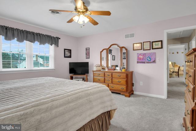 882 HAWTHORN AVENUE, Mechanicsburg, PA 17055