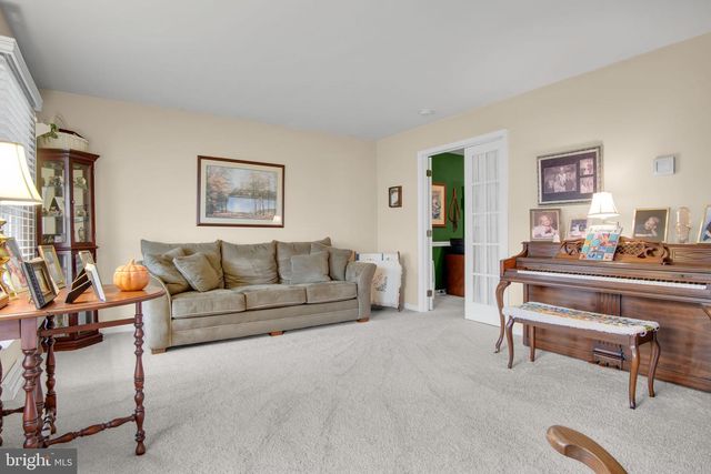 882 HAWTHORN AVENUE, Mechanicsburg, PA 17055