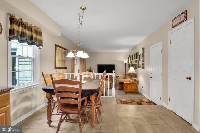 882 HAWTHORN AVENUE, Mechanicsburg, PA 17055