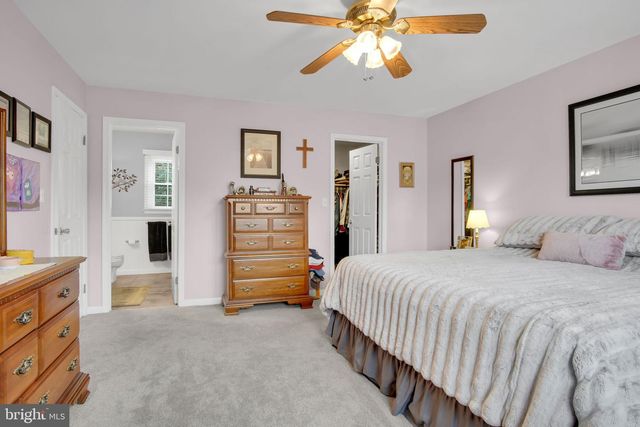 882 HAWTHORN AVENUE, Mechanicsburg, PA 17055