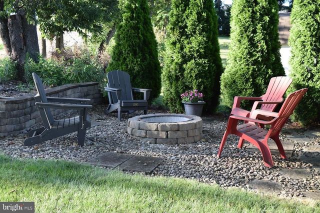 882 HAWTHORN AVENUE, Mechanicsburg, PA 17055