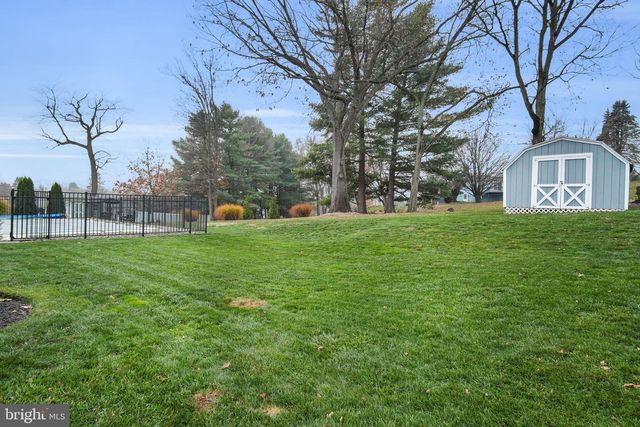 882 HAWTHORN AVENUE, Mechanicsburg, PA 17055