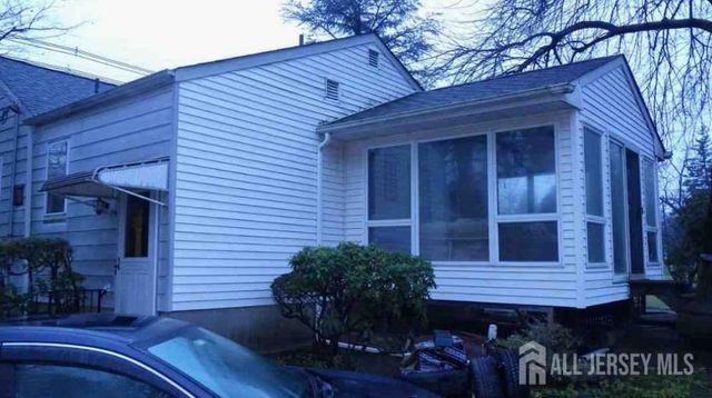 517 Grove Avenue, Edison, NJ 08820