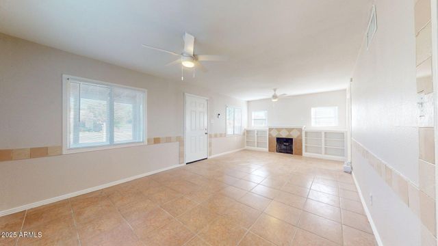 2214 N 24th Place, Phoenix, AZ 85008