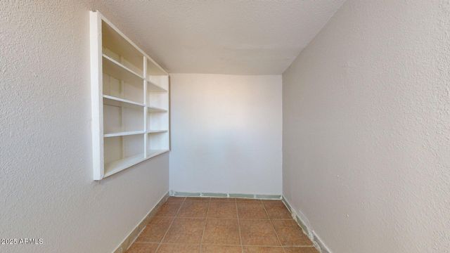 2214 N 24th Place, Phoenix, AZ 85008