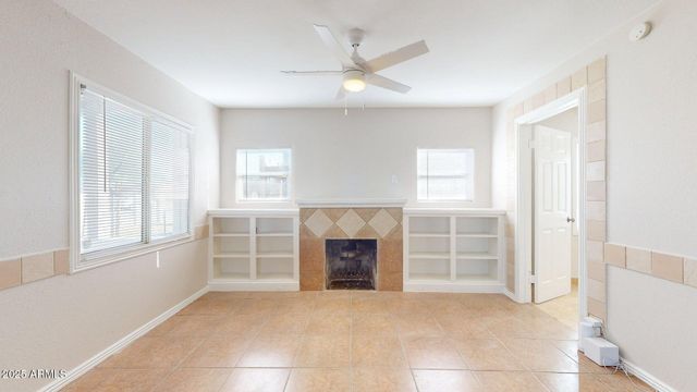 2214 N 24th Place, Phoenix, AZ 85008