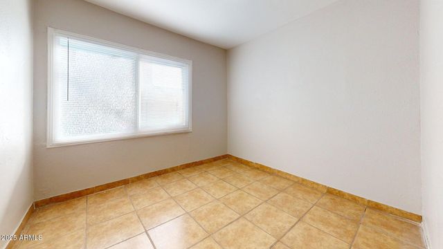 2214 N 24th Place, Phoenix, AZ 85008