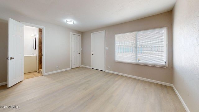 2214 N 24th Place, Phoenix, AZ 85008