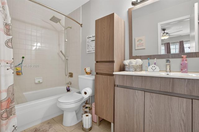 8330 SW 154th Ave 35, Miami, FL 33193