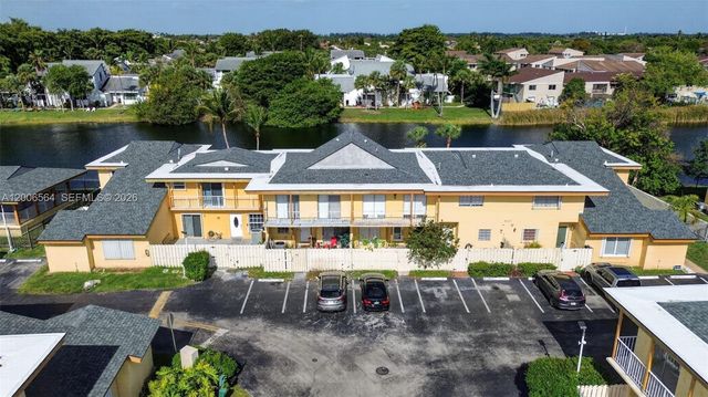 8330 SW 154th Ave 35, Miami, FL 33193