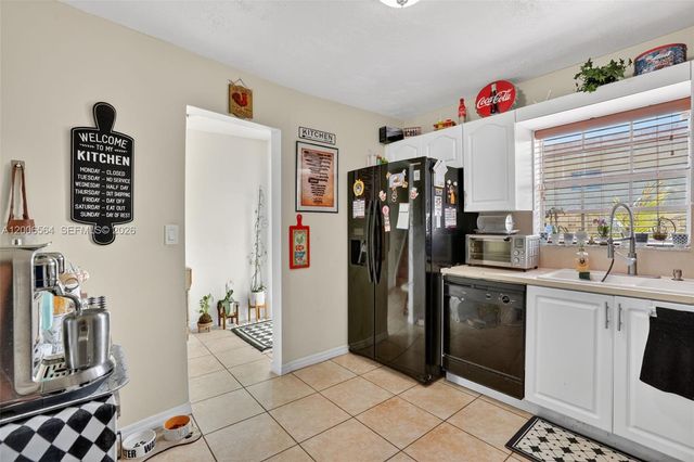 8330 SW 154th Ave 35, Miami, FL 33193