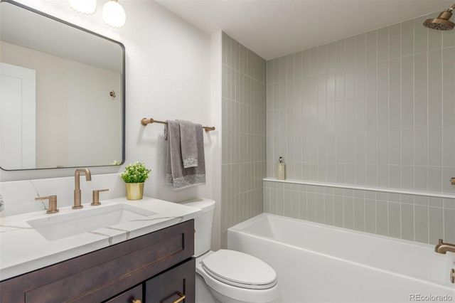 8691 E Kettle Avenue, Centennial, CO 80112