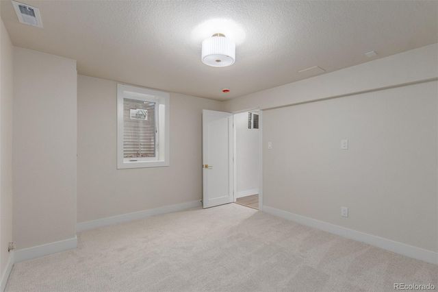 8691 E Kettle Avenue, Centennial, CO 80112