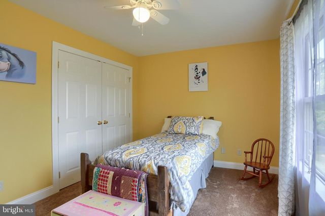 10 DAVID GLENN DR, Carlisle, PA 17015