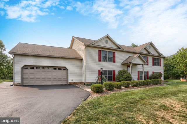 10 DAVID GLENN DR, Carlisle, PA 17015