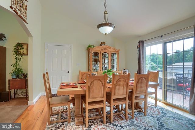 10 DAVID GLENN DR, Carlisle, PA 17015