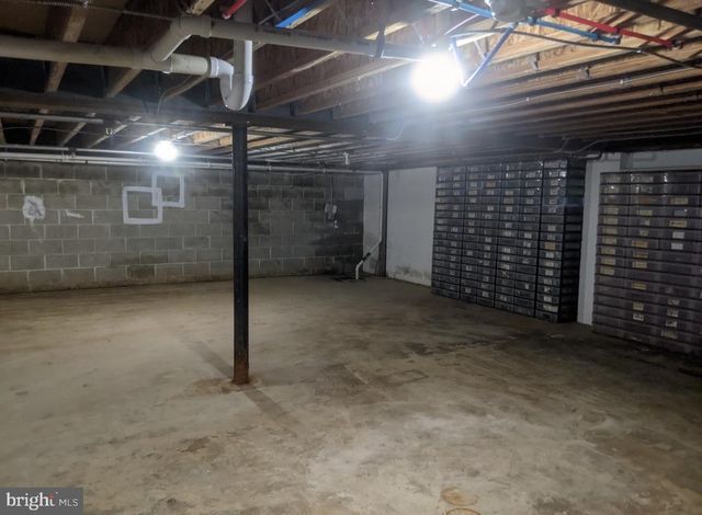 176 N BROADWAY, Pennsville, NJ 08070