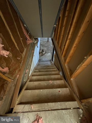 176 N BROADWAY, Pennsville, NJ 08070