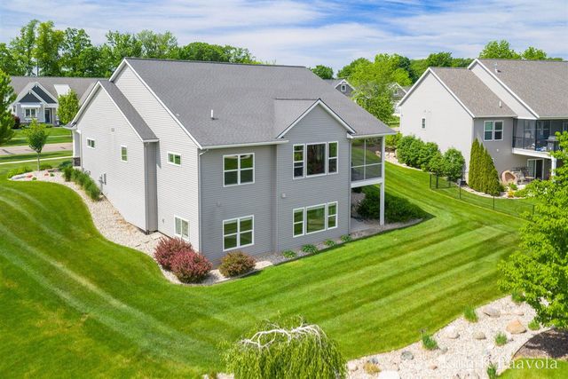 2285 Whistle Creek Drive, Byron Center, MI 49315
