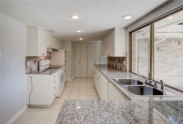 7881 La Cabeza Drive, Dallas, TX 75248