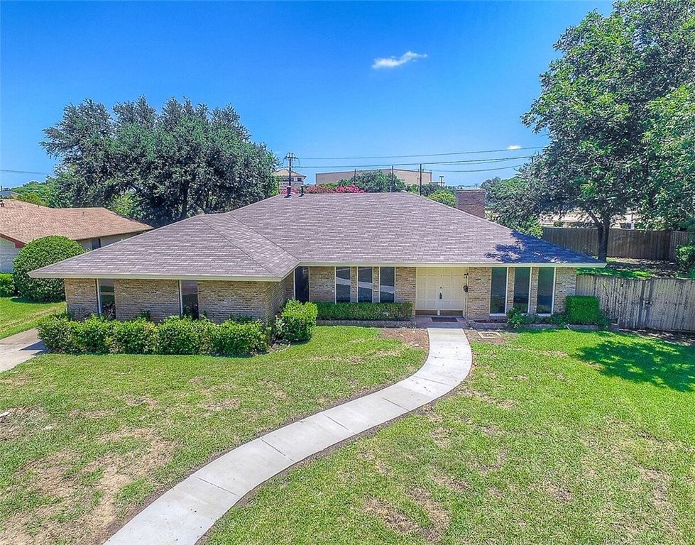 7881 La Cabeza Drive, Dallas, TX 75248