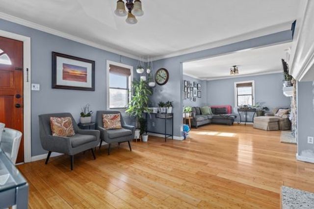 3618 Downing St, South Park, PA 15129